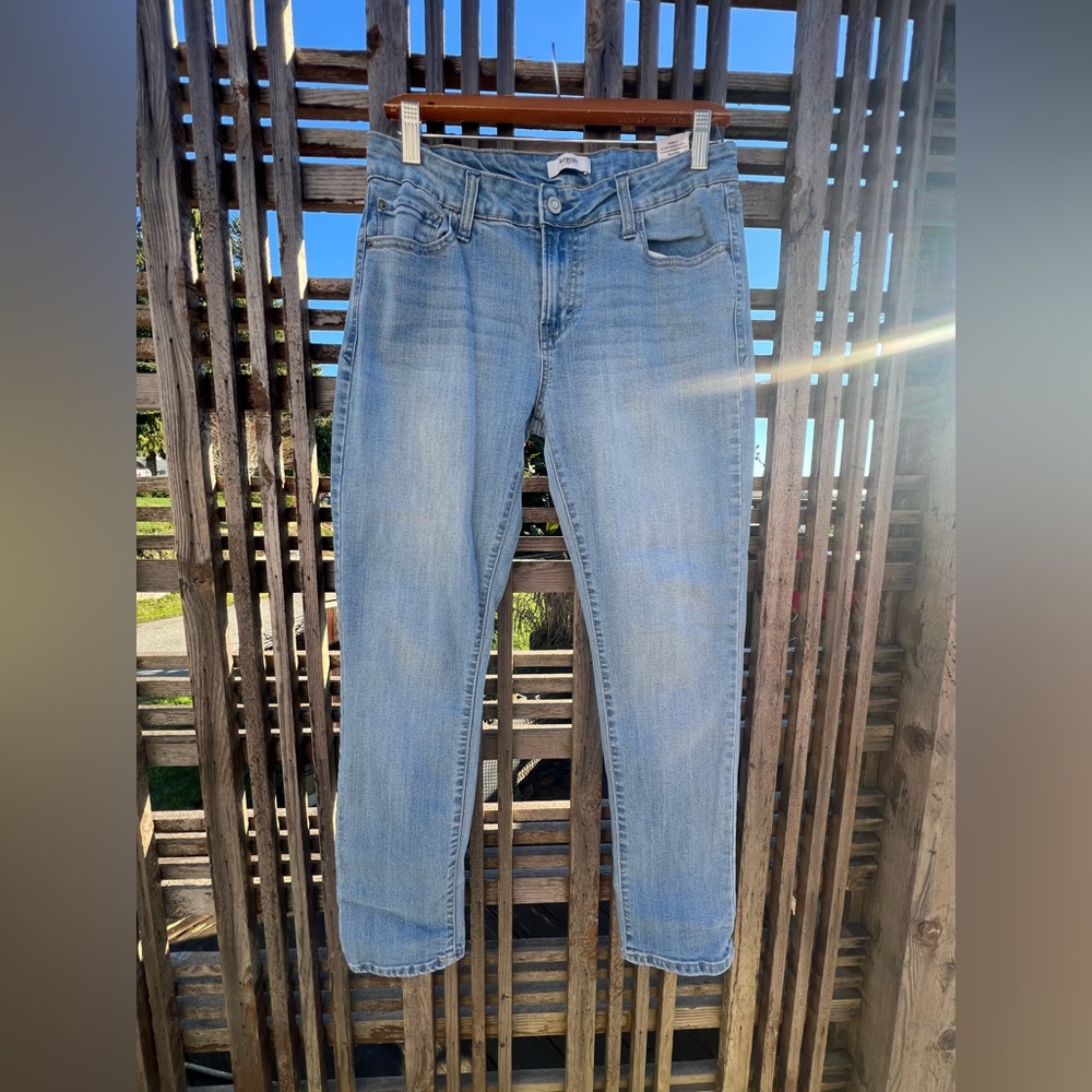 Kensie Light Blue Straight Leg Jeans